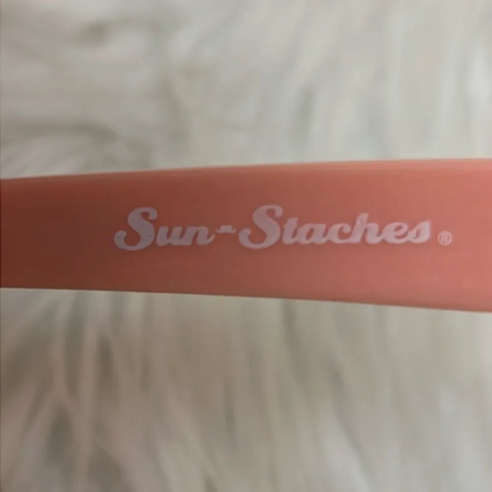 Disney Minnie Mouse Mask Sunglasses Sun-Staches Shades Pink Bow‎
